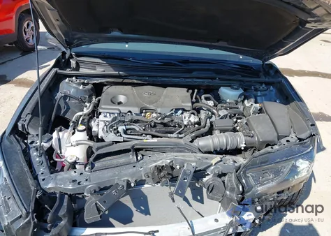 2025 Toyota Camry Le z USA, uszkodzony, nr VIN 4T1DAACK1SU595949